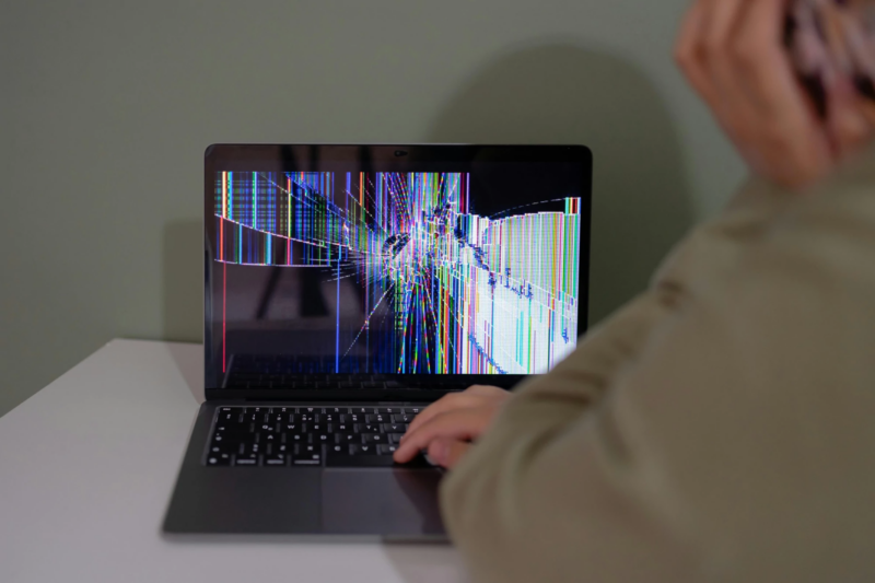 illustration-broken-mac