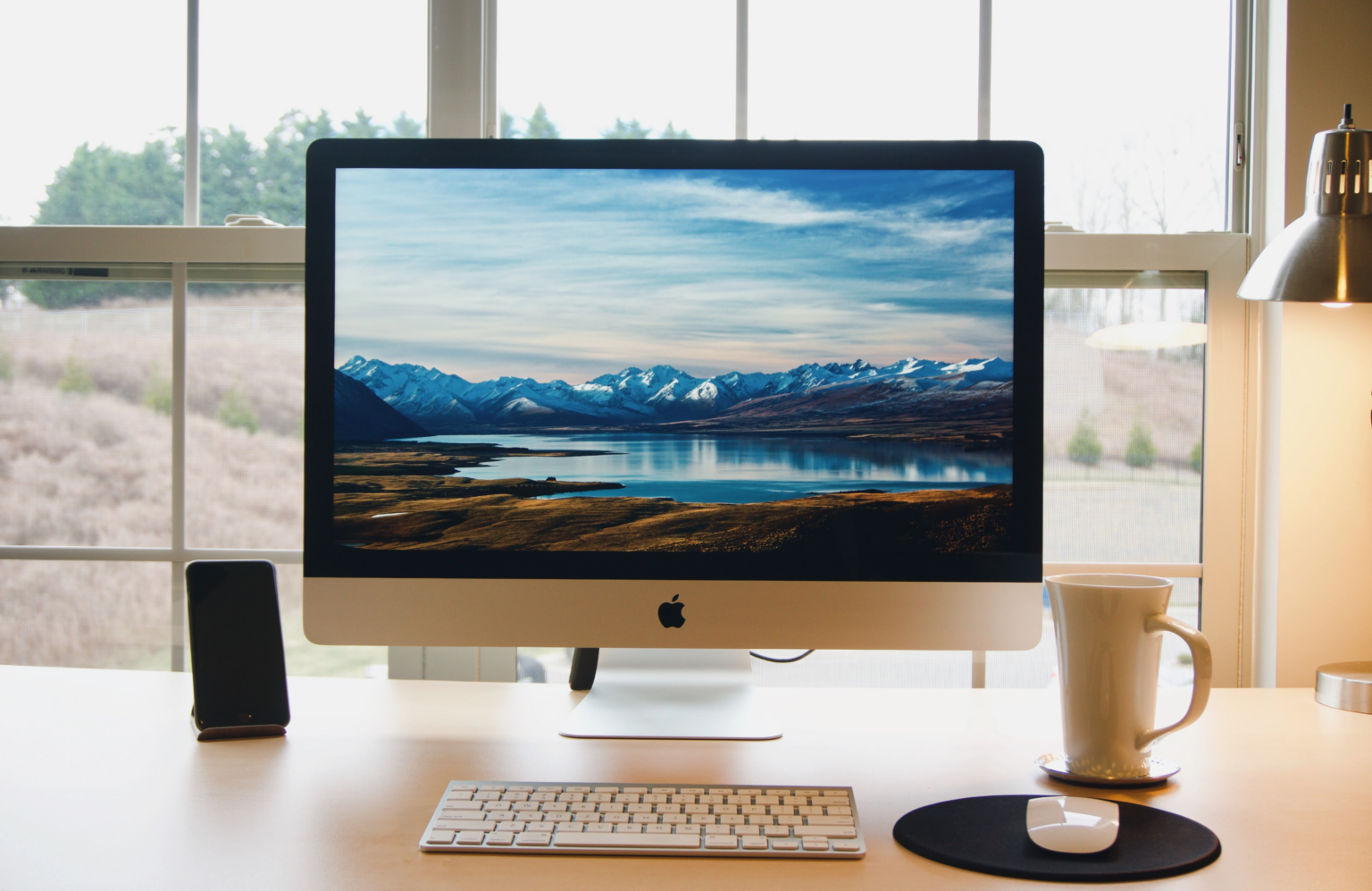 illustration mac avec paysage