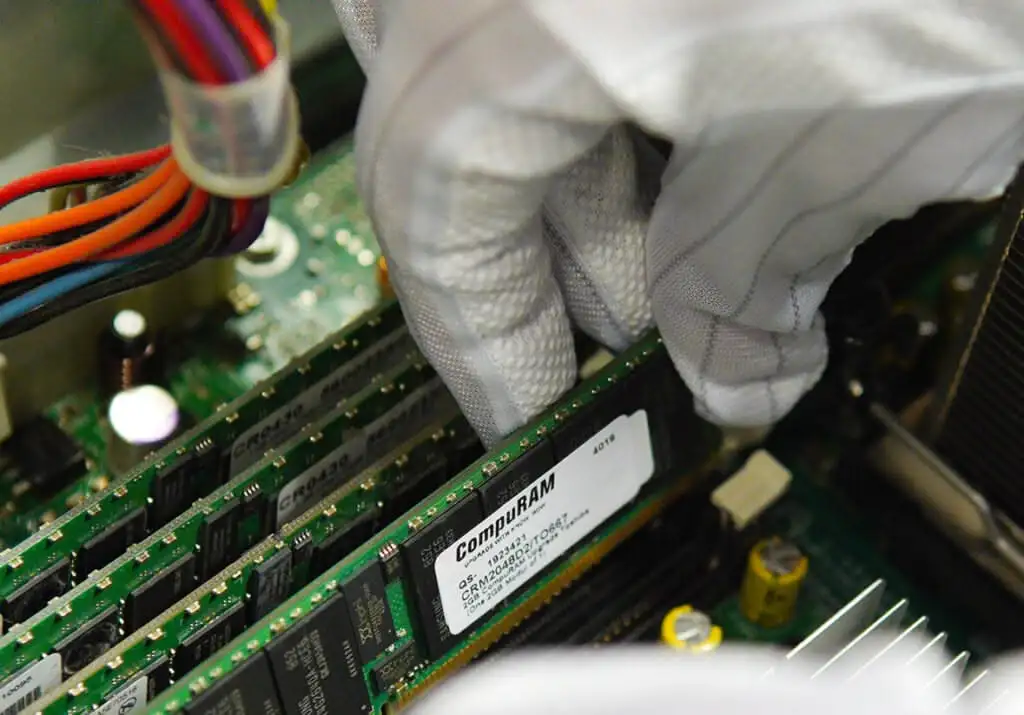 barrette-ram-pc-panne-bug-windows-recuperation-restauration-bekky-nantes-informatique